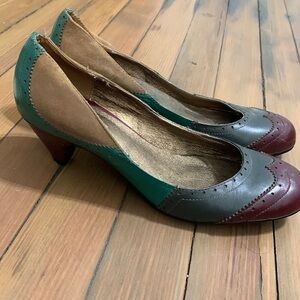 Chocolat Blu 1” heels